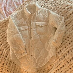 Aritzia white quilted jacket